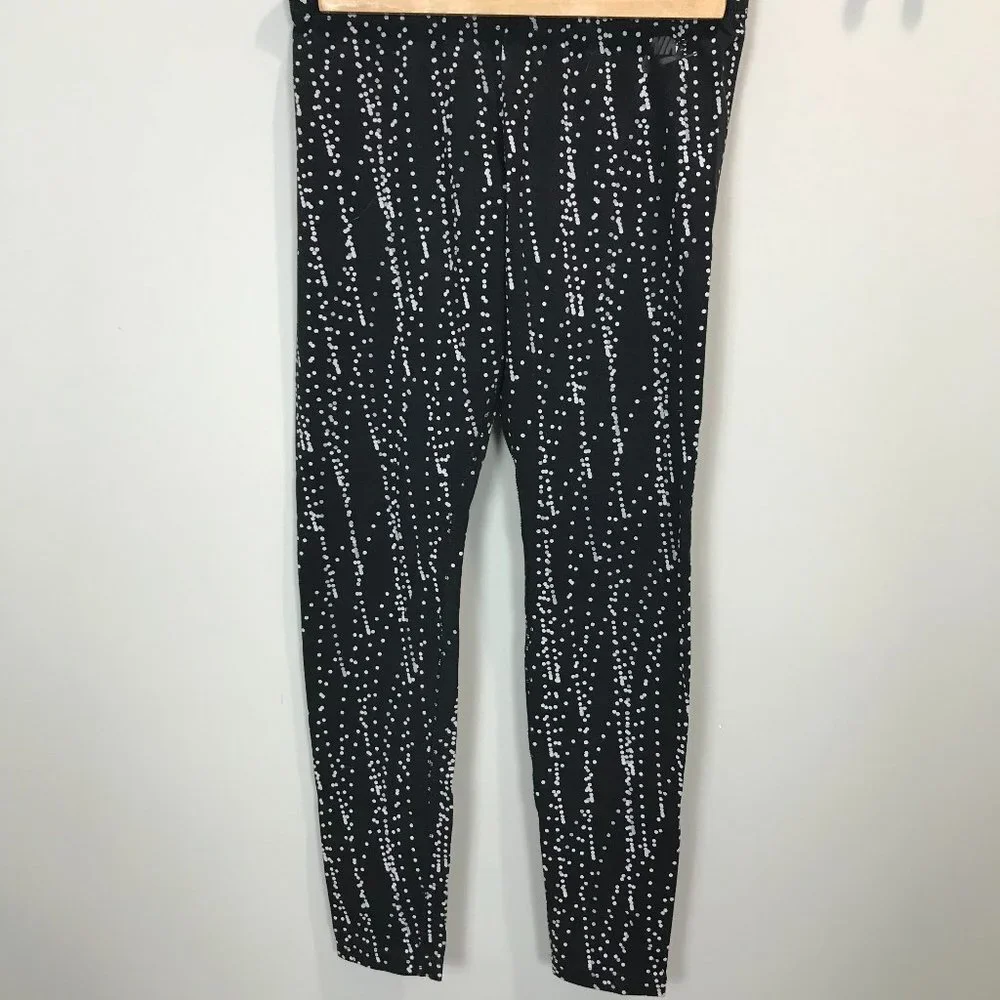 NIKE Sz M Leggings